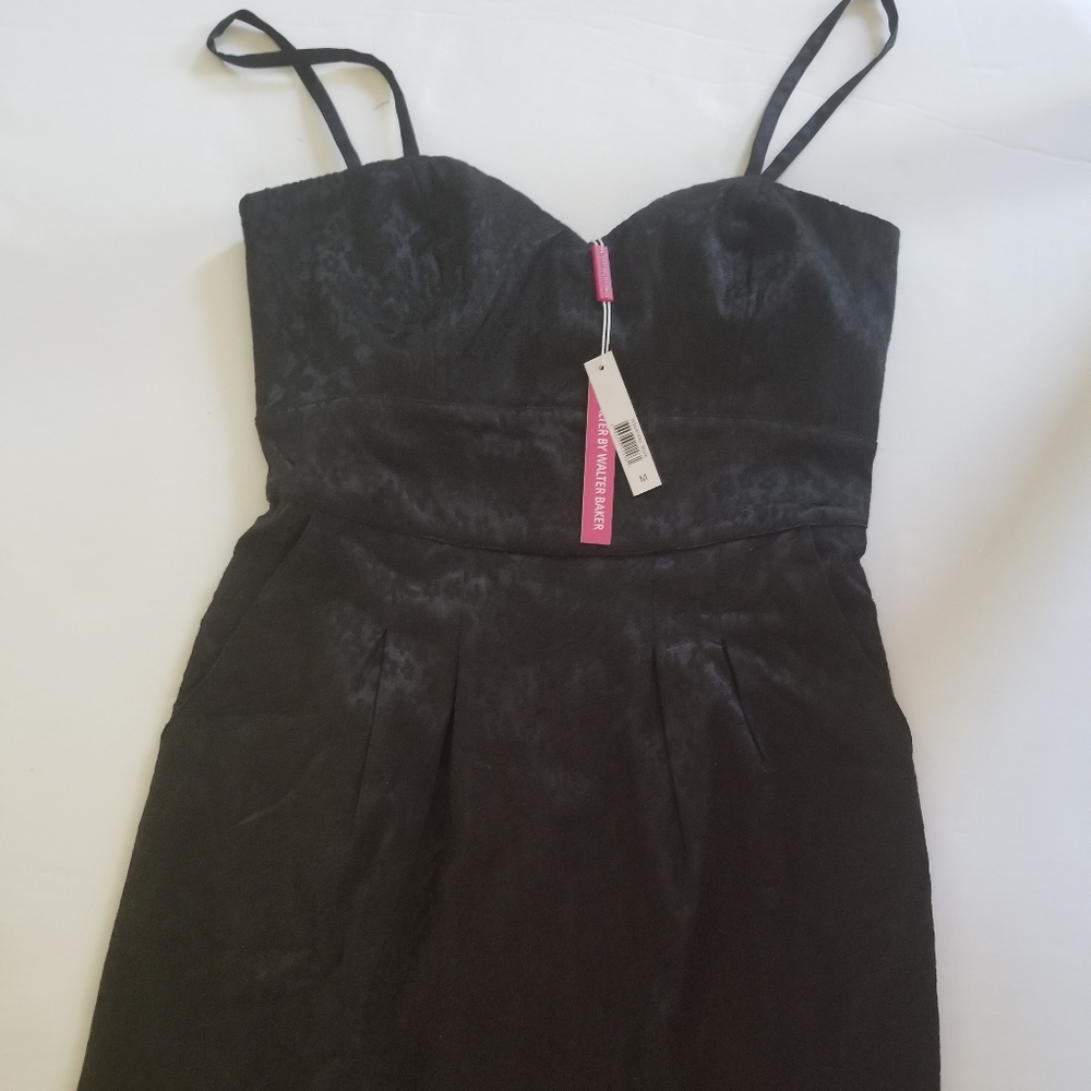 Dress S - Picture 3 of 4
